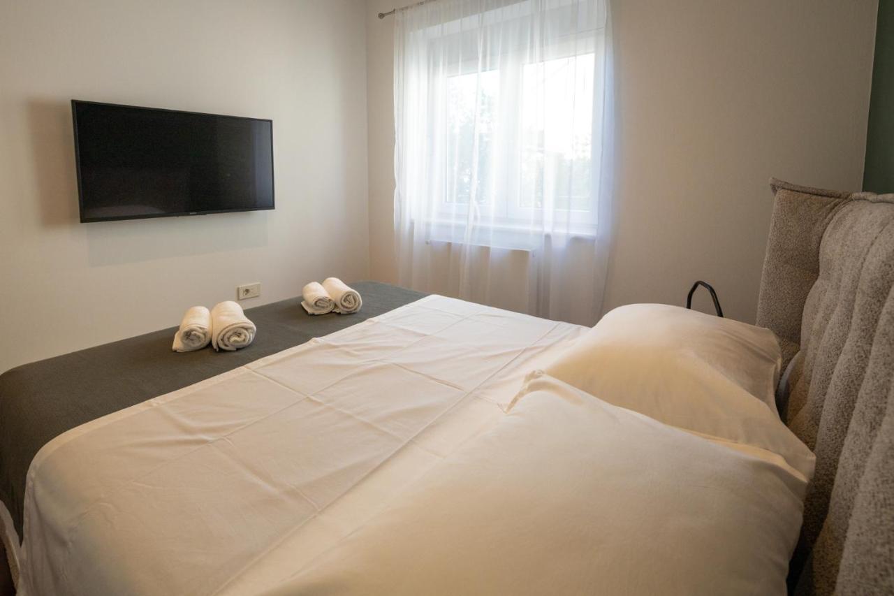 Lumaja Luxury Apartman 비오그라드나모루 외부 사진