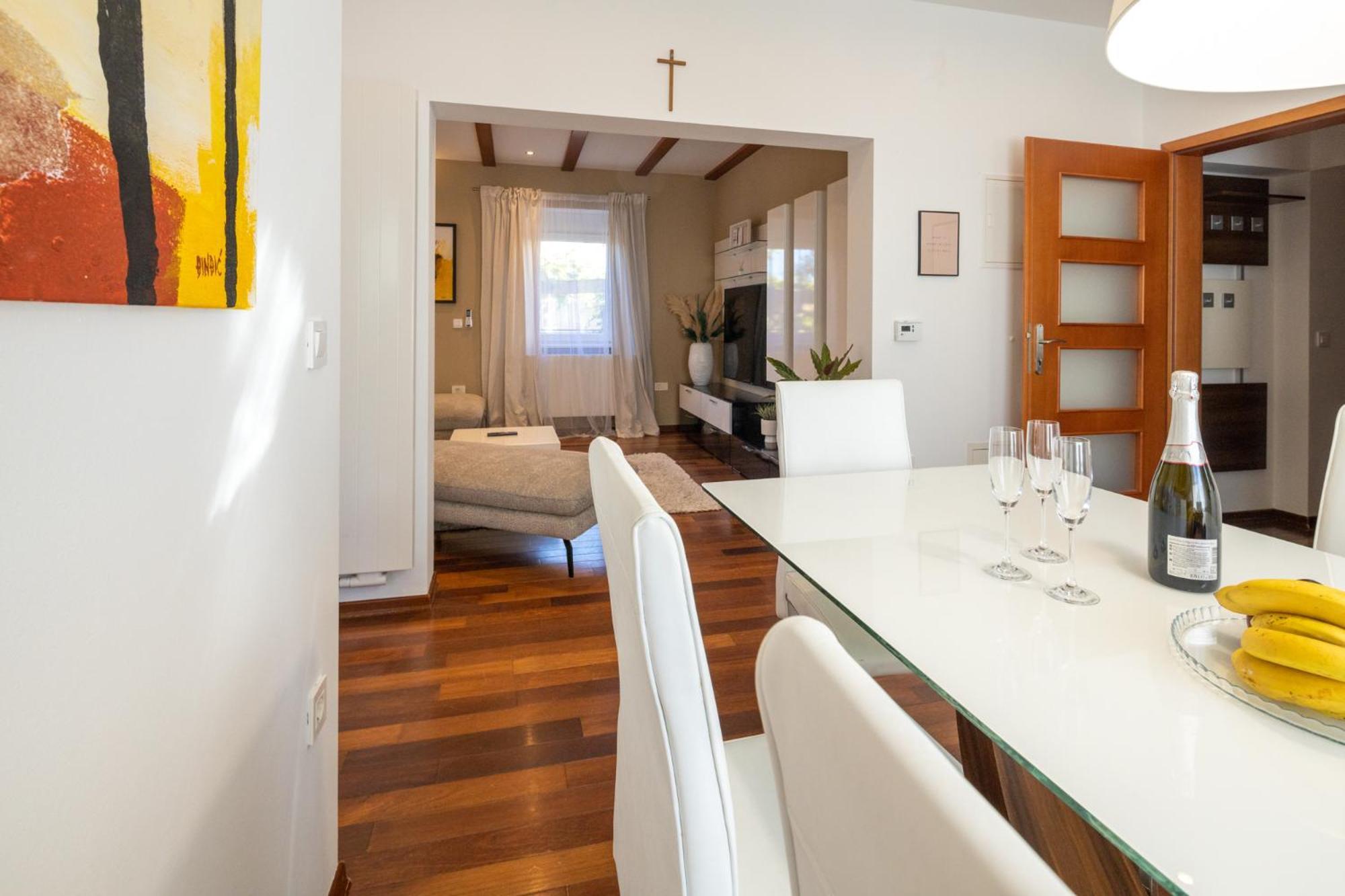 Lumaja Luxury Apartman 비오그라드나모루 외부 사진